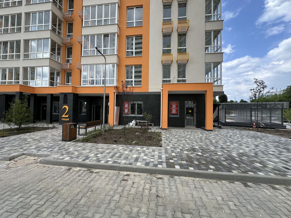 Оренда фасадного приміщення 65 м2 у ЖК Нивки Парк