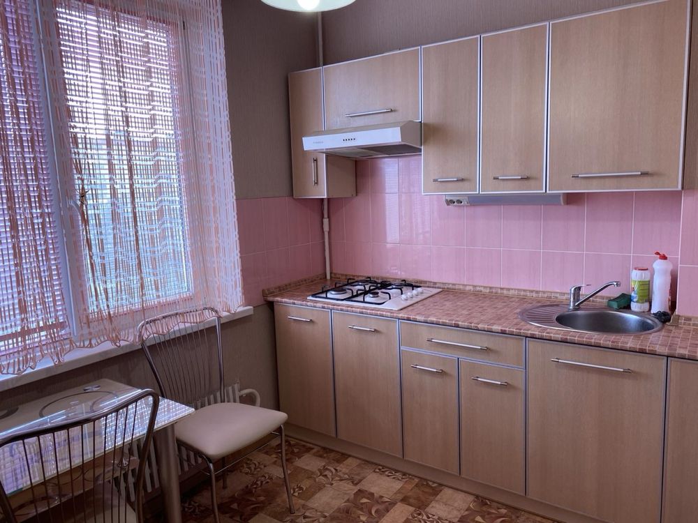 Аренда 1 комн. кв. Героев Труда .